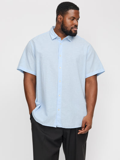 Chemise manches courtes bleue en mélange de lin