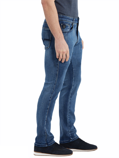 Jeans bleu extensible coupe ajustée