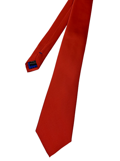 Cravate satinée rouge clair